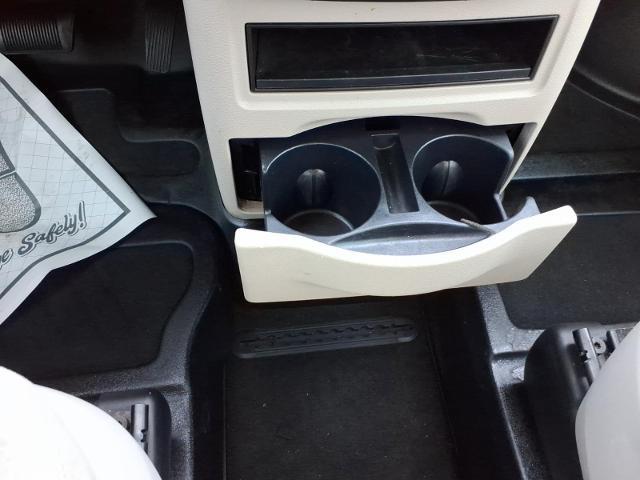 2015 Dodge Grand Caravan - $28,500