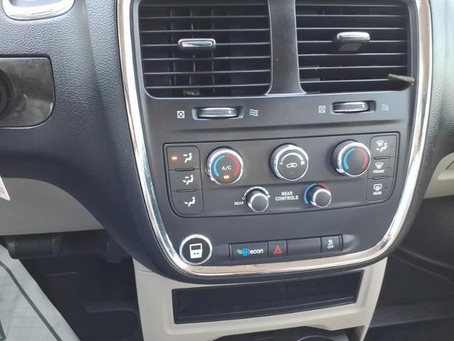 2015 Dodge Grand Caravan - $28,500