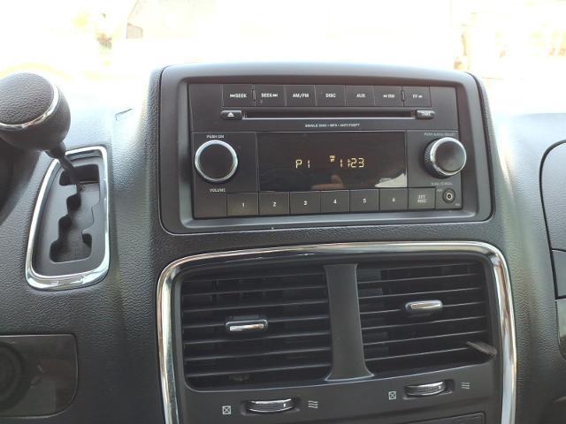 2015 Dodge Grand Caravan - $28,500