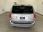 2016 Grand Caravan Thumbnail 3