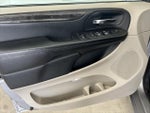 2016 Grand Caravan Thumbnail 12