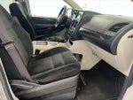 2016 Grand Caravan Thumbnail 25
