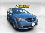 2017 Grand Caravan Thumbnail 1