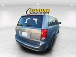 2017 Grand Caravan Thumbnail 3
