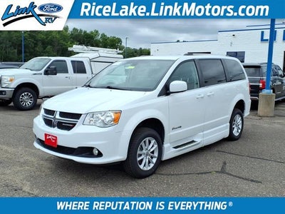 Photo of a 2019 Dodge Grand Caravan SXT 35TH Anniversary Edition 4DR Mini-Van for sale