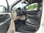 2019 Grand Caravan Thumbnail 10