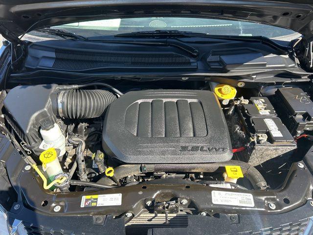 2019 Dodge Grand Caravan - $21,995