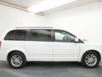 2016 Grand Caravan Thumbnail 9