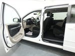 2016 Grand Caravan Thumbnail 19