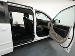 2016 Grand Caravan Thumbnail 26