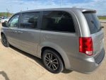 2016 Grand Caravan Thumbnail 7