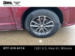 2017 Grand Caravan Thumbnail 34
