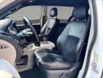 2017 Grand Caravan Thumbnail 24