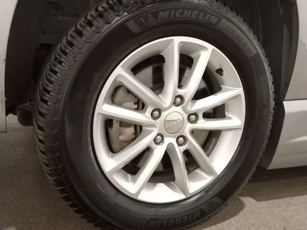 2018 Dodge Grand Caravan - $39,300