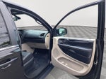 2020 Grand Caravan Thumbnail 17