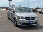 2019 Grand Caravan Thumbnail 3