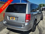 2017 Grand Caravan Thumbnail 9