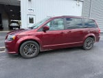 2018 Grand Caravan Thumbnail 1