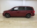 2018 Grand Caravan Thumbnail 2