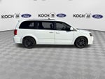 2017 Grand Caravan Thumbnail 9