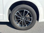 2017 Grand Caravan Thumbnail 11
