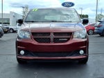 2017 Grand Caravan Thumbnail 2