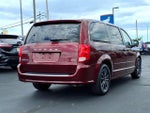 2017 Grand Caravan Thumbnail 4