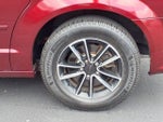 2017 Grand Caravan Thumbnail 7