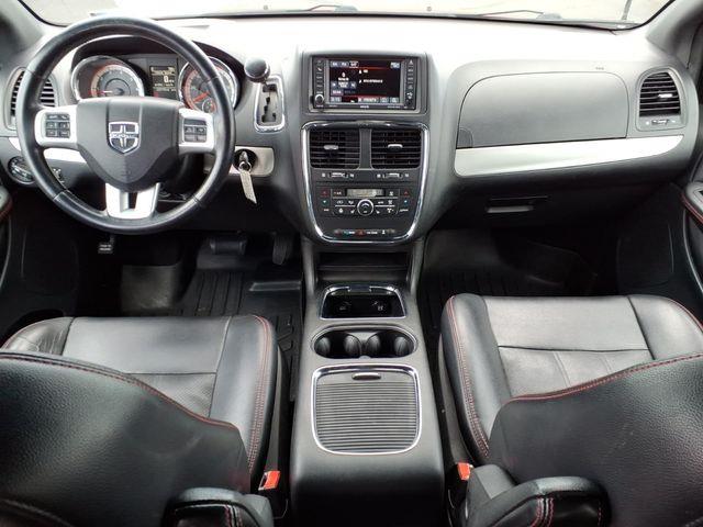 2017 Dodge Grand Caravan - $10,200