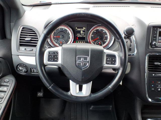 2017 Dodge Grand Caravan - $10,200