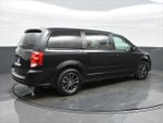 2017 Grand Caravan Thumbnail 6