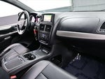 2017 Grand Caravan Thumbnail 15