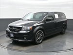2017 Grand Caravan Thumbnail 2