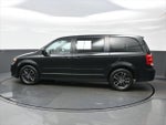 2017 Grand Caravan Thumbnail 3