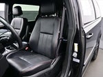 2017 Grand Caravan Thumbnail 12