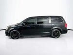 2019 Grand Caravan Thumbnail 1