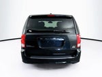 2019 Grand Caravan Thumbnail 3