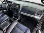 2019 Grand Caravan Thumbnail 31