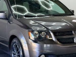 2017 Grand Caravan Thumbnail 2