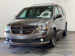 2017 Grand Caravan Thumbnail 5