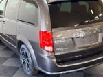 2017 Grand Caravan Thumbnail 8
