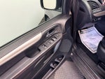 2017 Grand Caravan Thumbnail 17