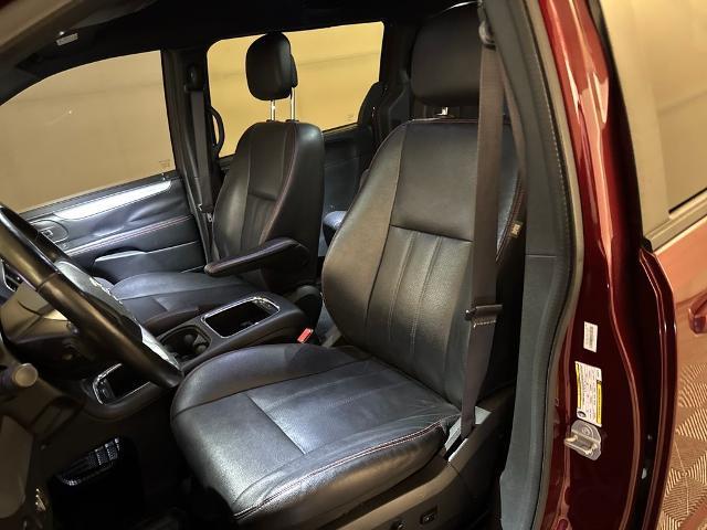 2019 Dodge Grand Caravan - $6,250