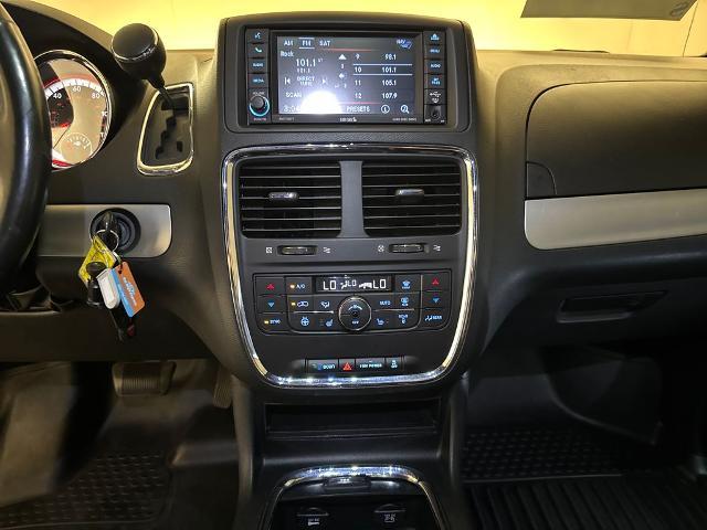 2019 Dodge Grand Caravan - $6,250