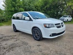 2019 Grand Caravan Thumbnail 2