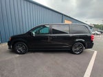 2016 Grand Caravan Thumbnail 10