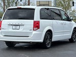 2016 Grand Caravan Thumbnail 4