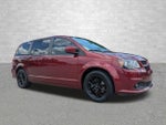 2019 Grand Caravan Thumbnail 1