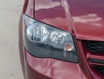 2019 Grand Caravan Thumbnail 7