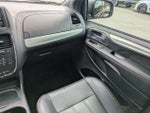 2019 Grand Caravan Thumbnail 15